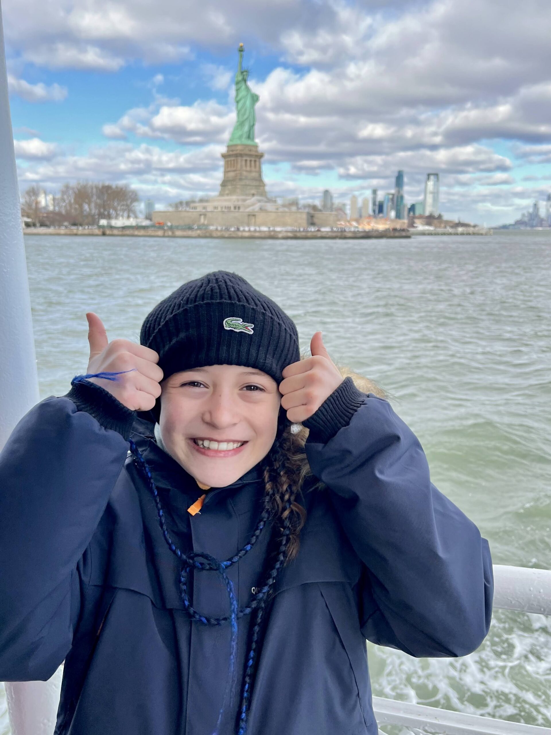 Maya sur le ferry